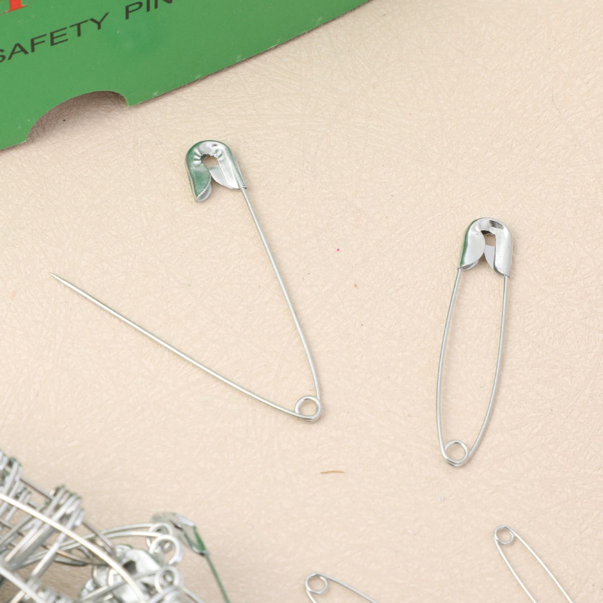 Ace de Siguranță 360/set Metalice, 3.5cm Ambalate in Cutie Engros