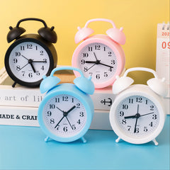 Ceas cu Alarma 11x8cm, Colorat, Clasic cu Clopoței din Plastic Engros