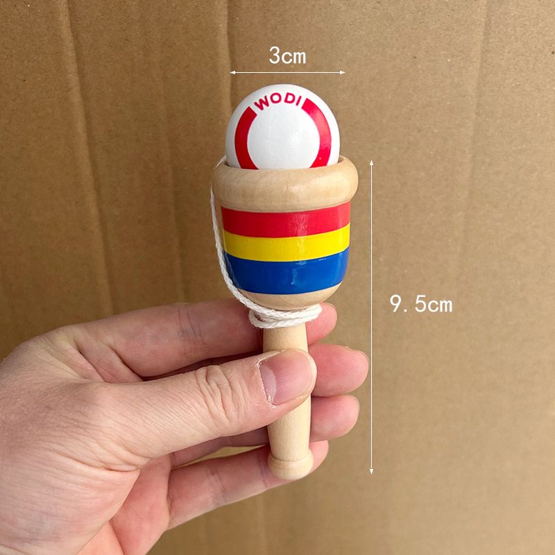 Kendama Mini din Lemn 9.5cm, cu Bilă pe Sfoară Diferite Culori Engros