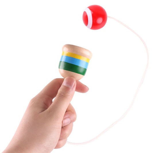 Kendama Mini din Lemn 9.5cm, cu Bilă pe Sfoară Diferite Culori Engros